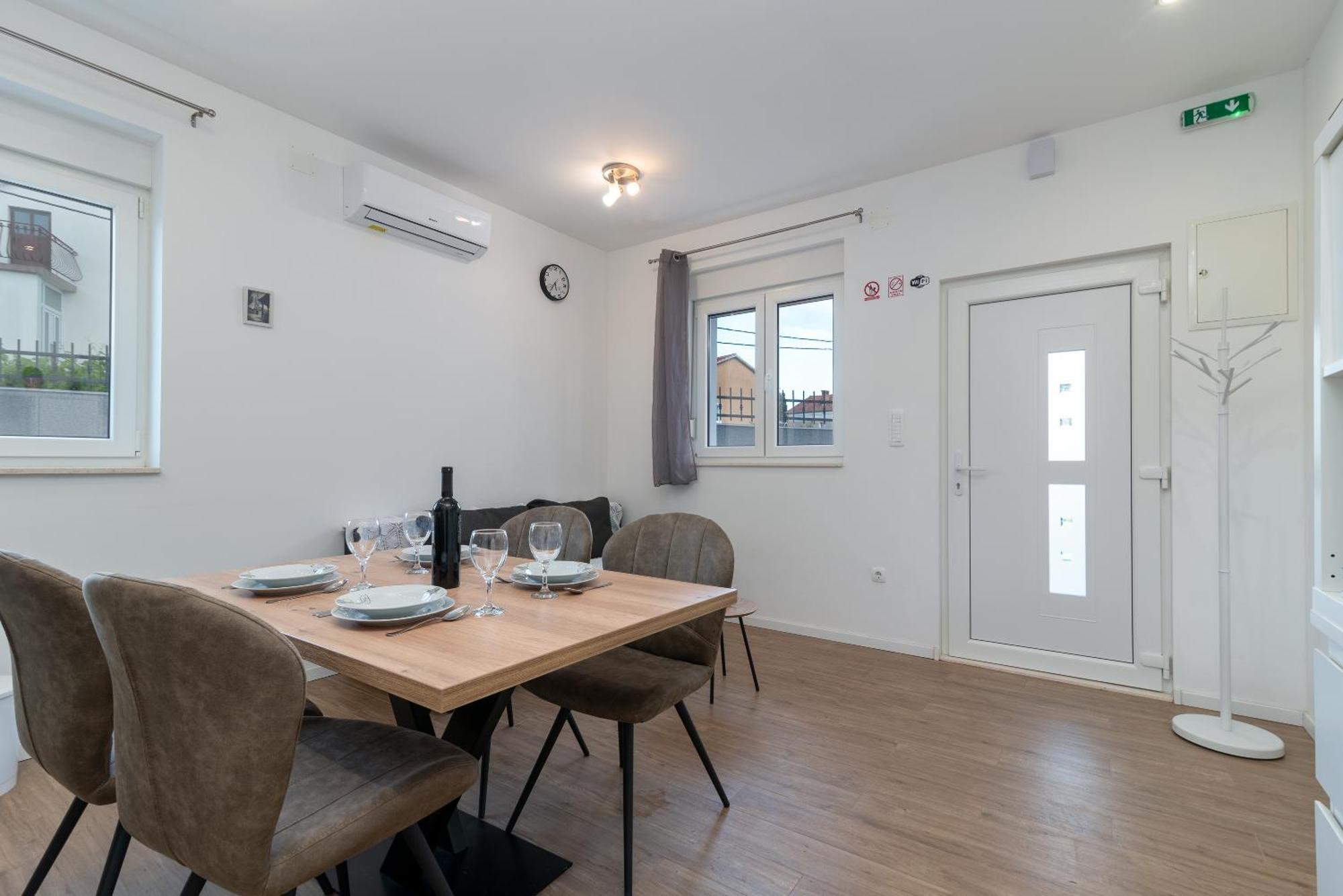 Apartman Dino Trogir Buitenkant foto