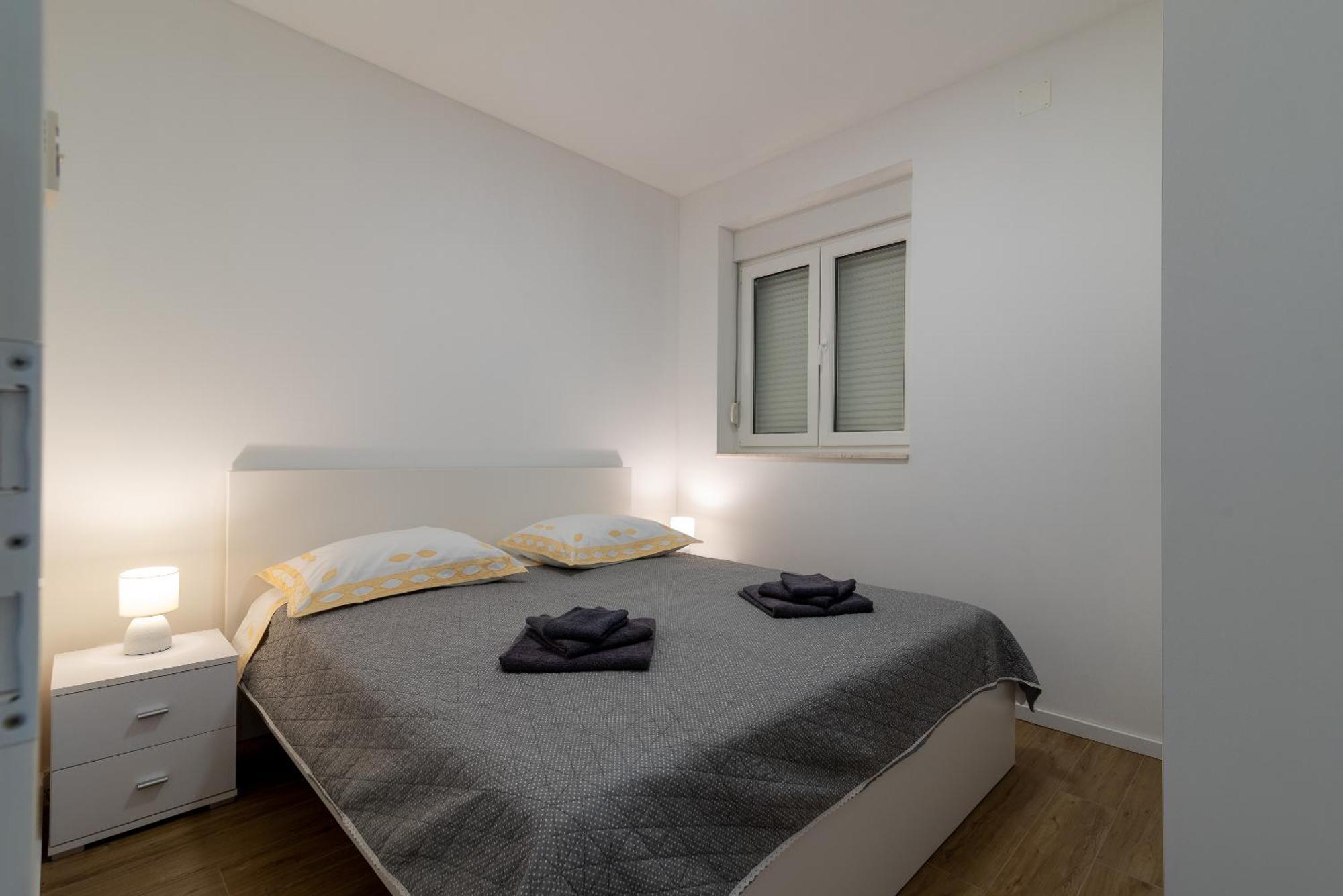 Apartman Dino Trogir Buitenkant foto