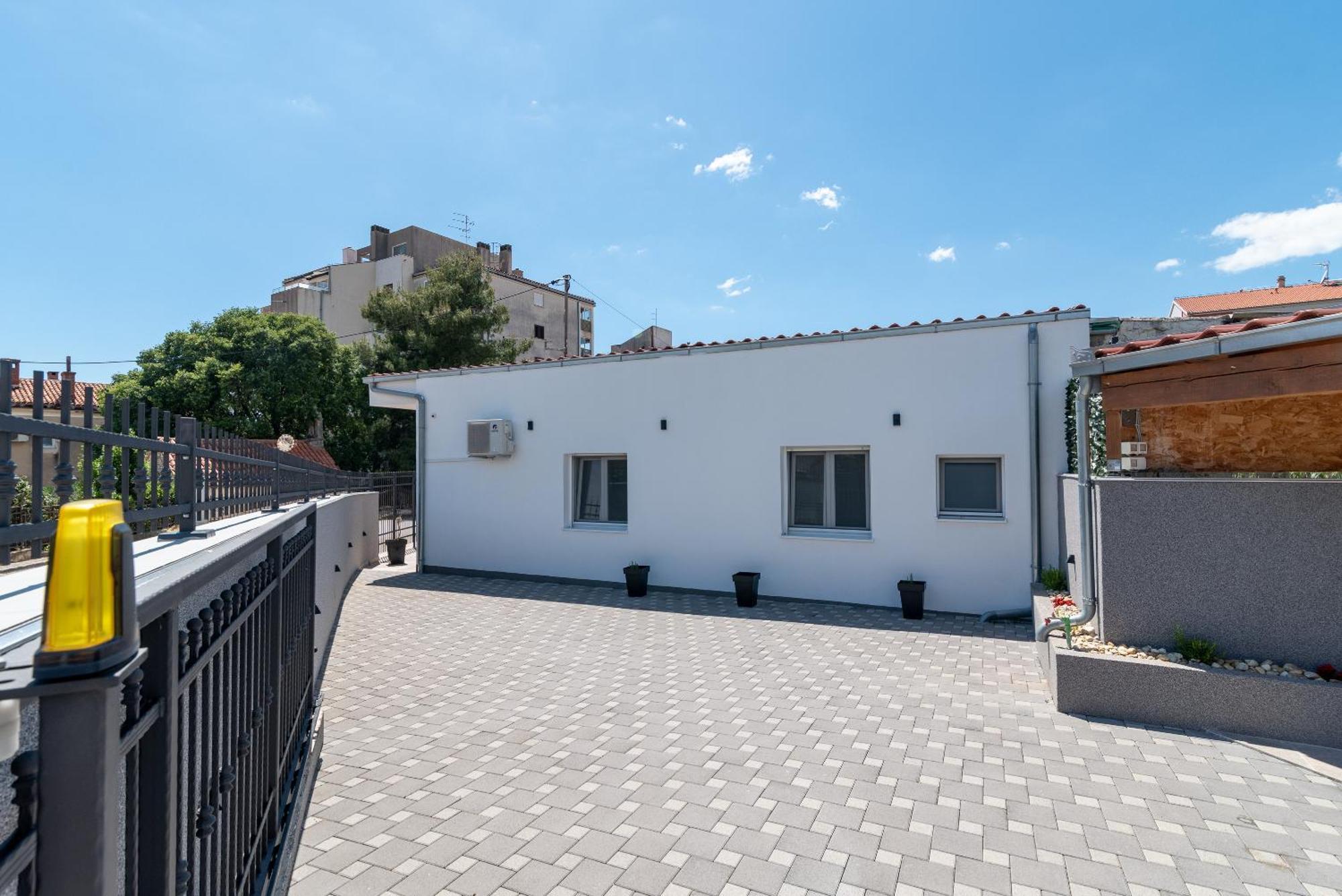 Apartman Dino Trogir Buitenkant foto