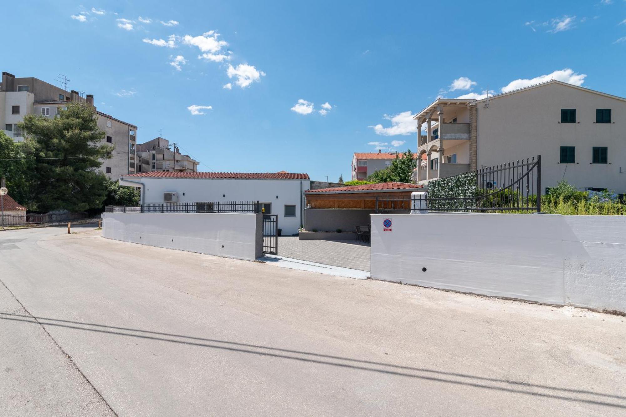 Apartman Dino Trogir Buitenkant foto
