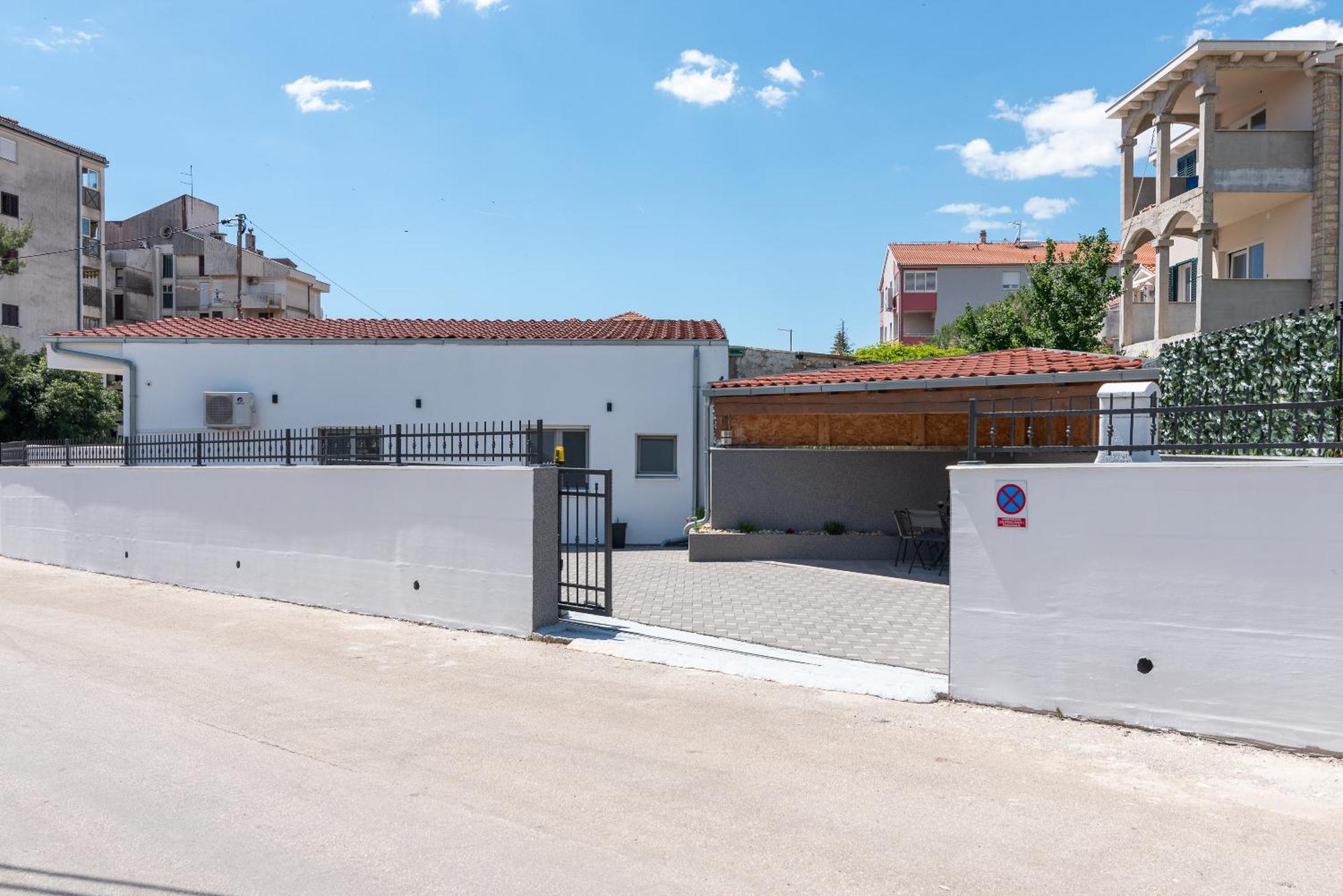Apartman Dino Trogir Buitenkant foto